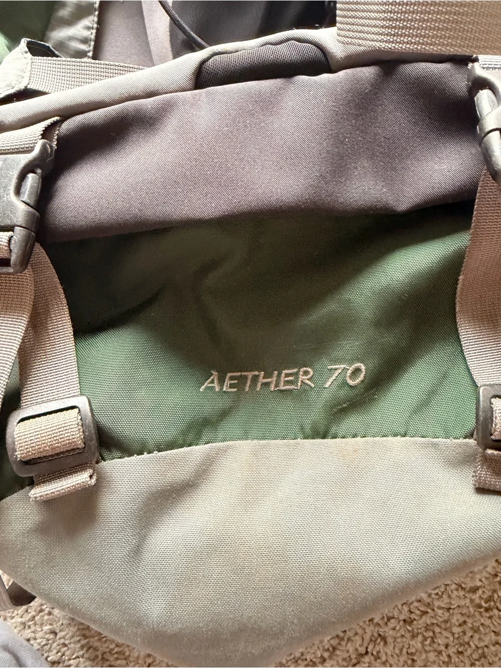 Osprey aether 70 outdoor hiking backpack with back support straps